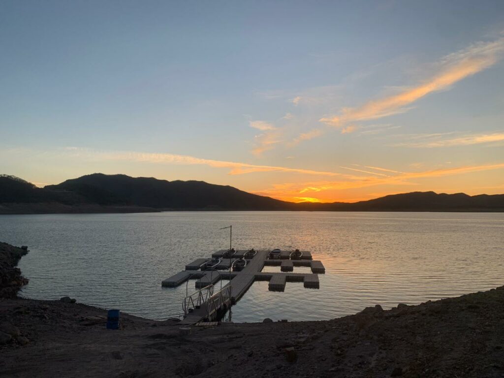 Lake view at Lodge Lake Baccarac