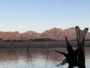 Start of our fishing daytrip at Lake el Salto