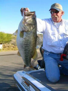 Record Presa Falcon 4-Tommy Law